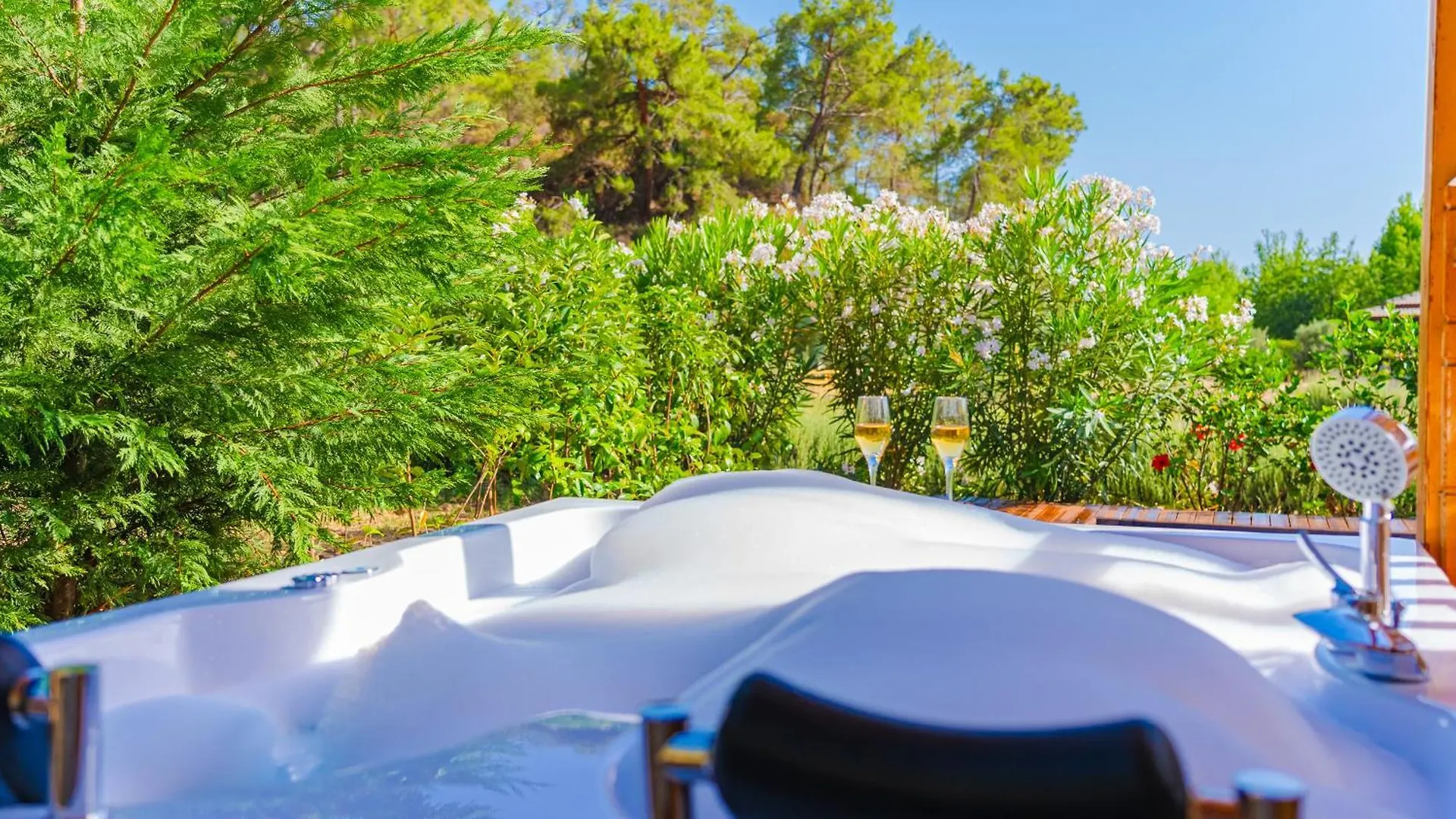 Blue Green Life Bungalow Bed & Breakfast Fethiye